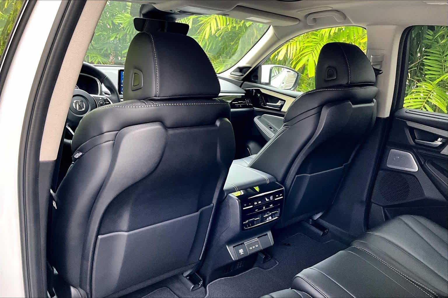 Thumbnail: 2026 Acura MDX - 13