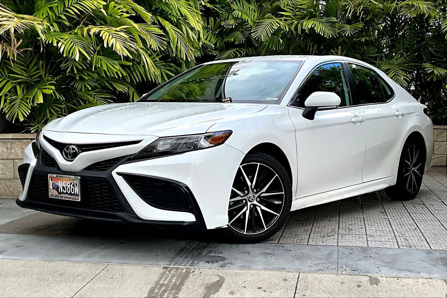 Thumbnail: 2022 Toyota Camry - 1