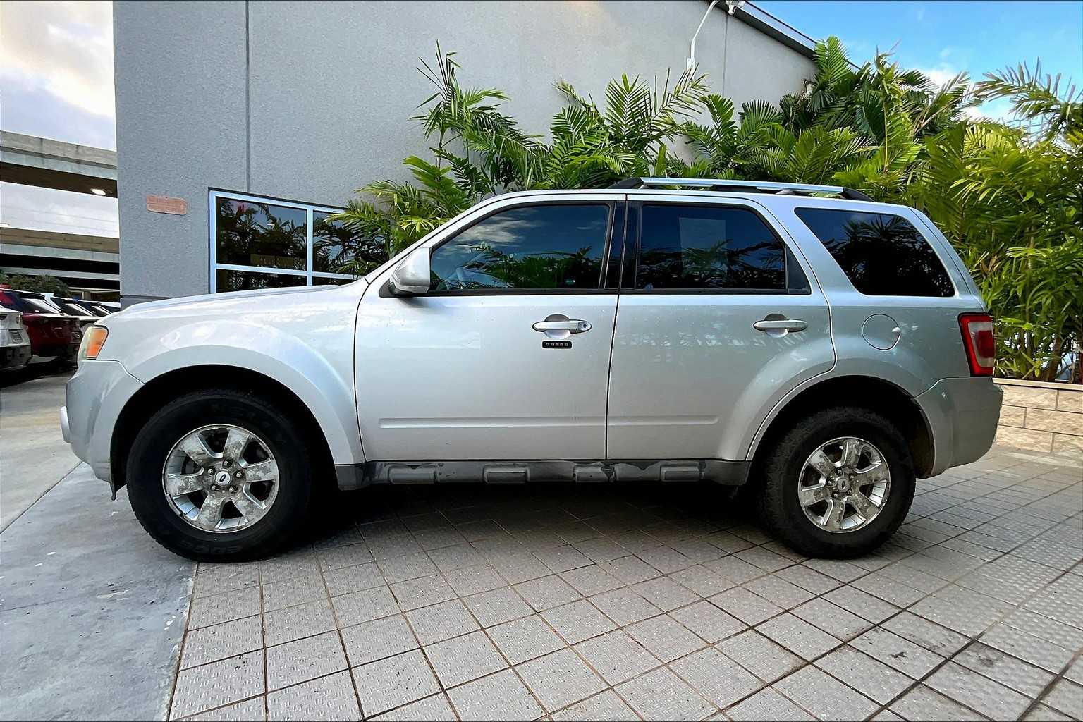 Thumbnail: 2010 Ford Escape - 4