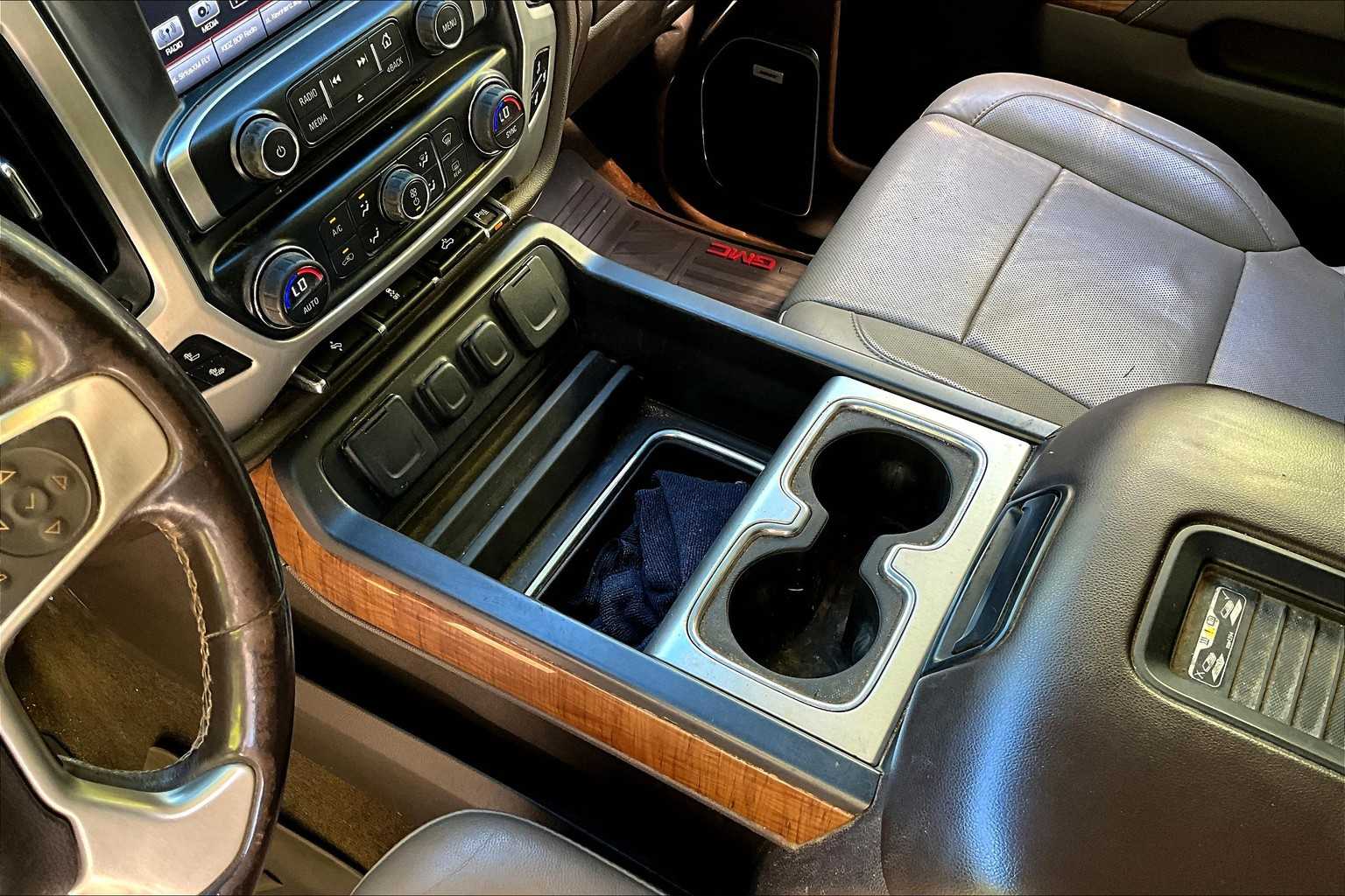 Thumbnail: 2016 GMC Sierra 1500 - 17
