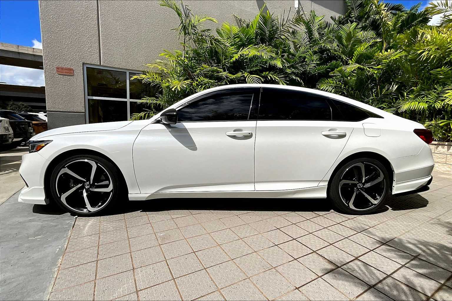 Thumbnail: 2022 Honda Accord - 4