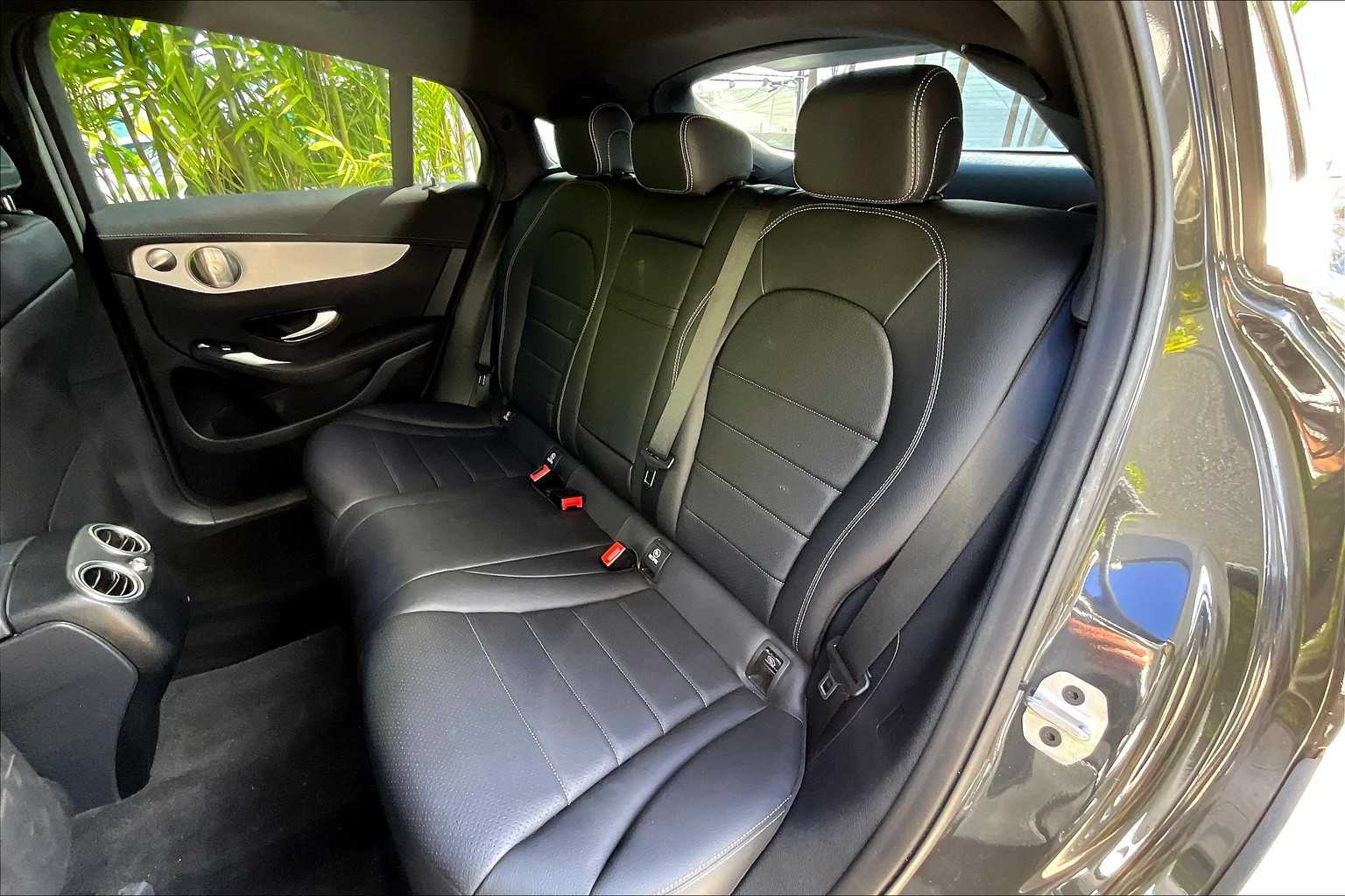 Thumbnail: 2023 Mercedes-Benz GLC - 30