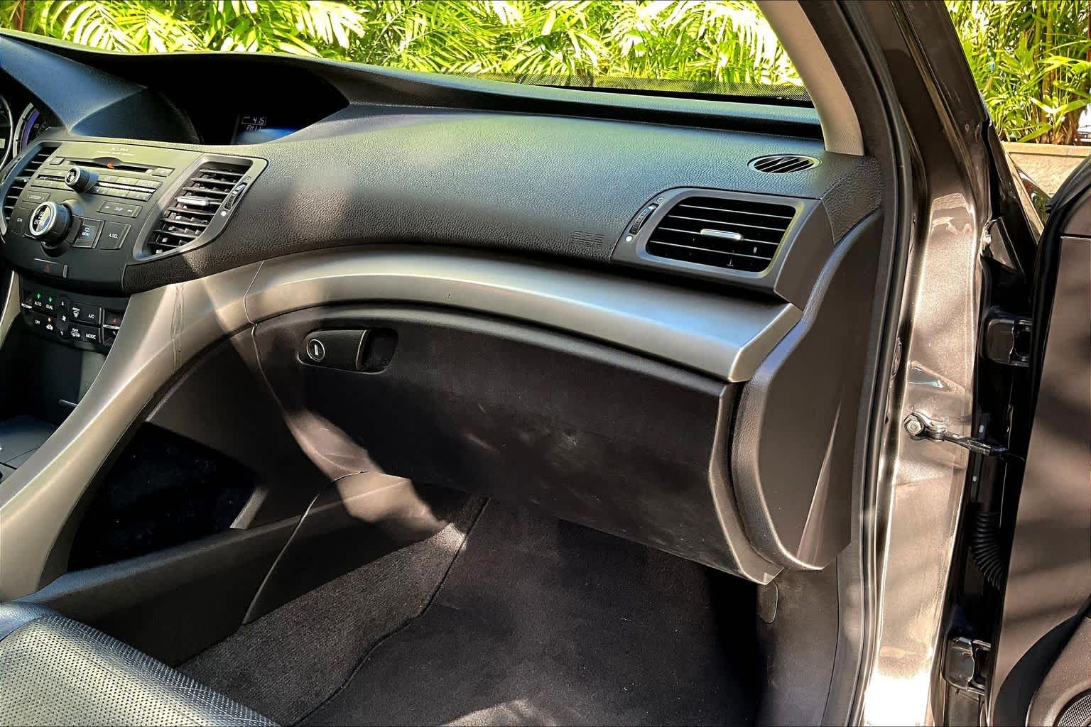 Thumbnail: 2010 Acura TSX - 24