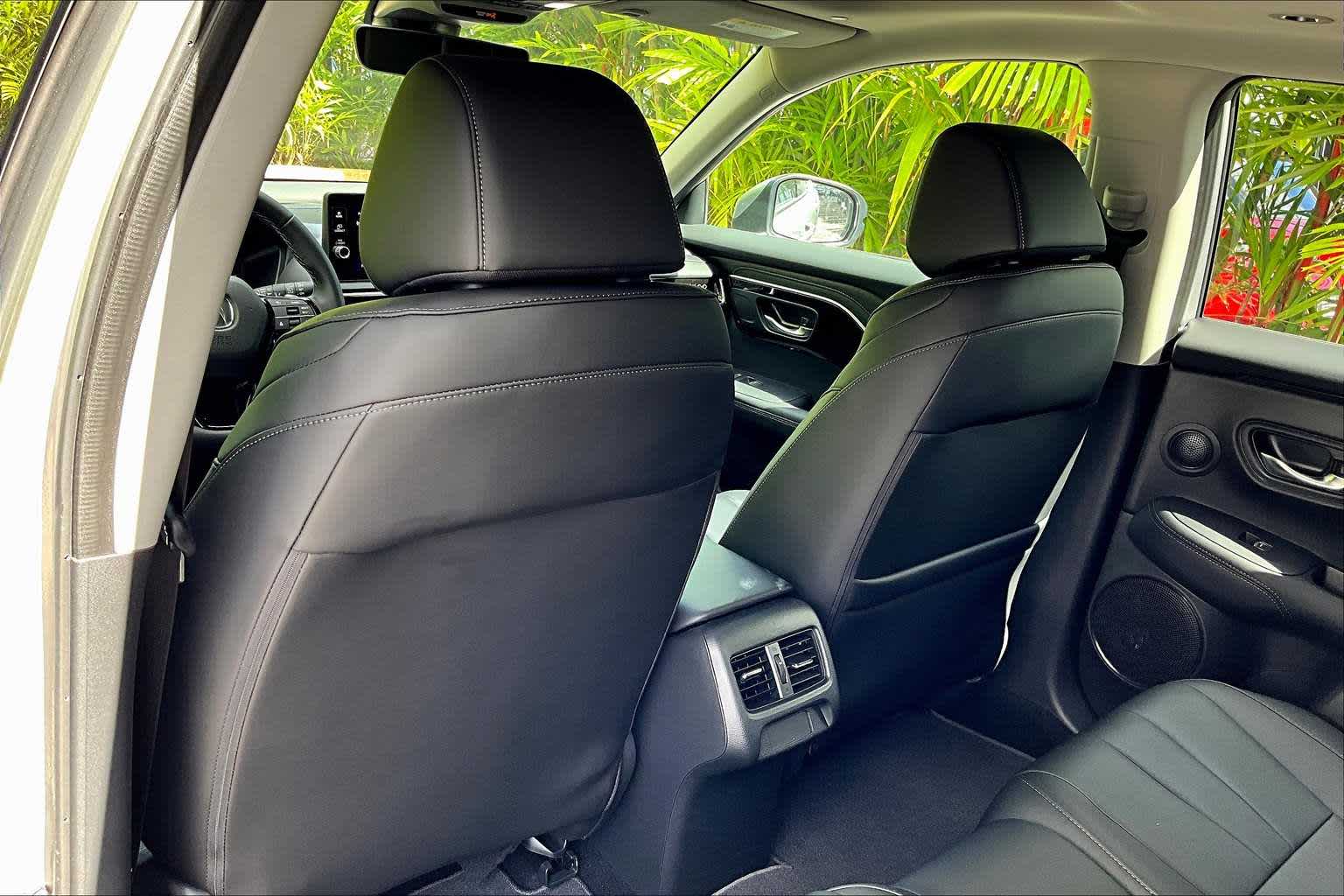 Thumbnail: 2025 Acura ADX - 13