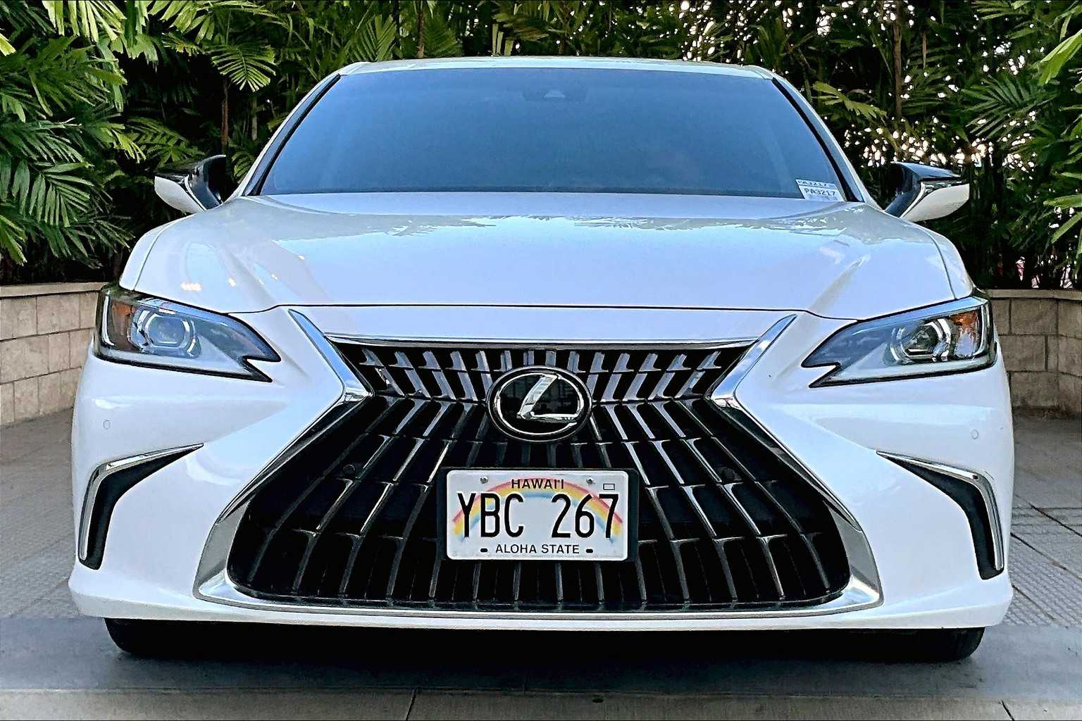 Thumbnail: 2024 Lexus ES - 7