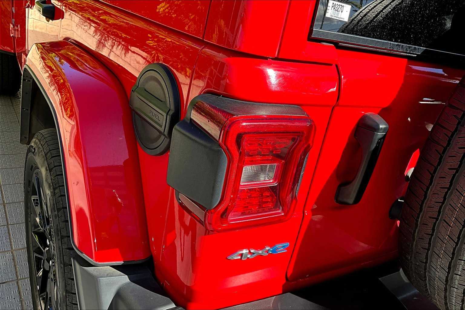 Thumbnail: 2024 Jeep Wrangler - 33