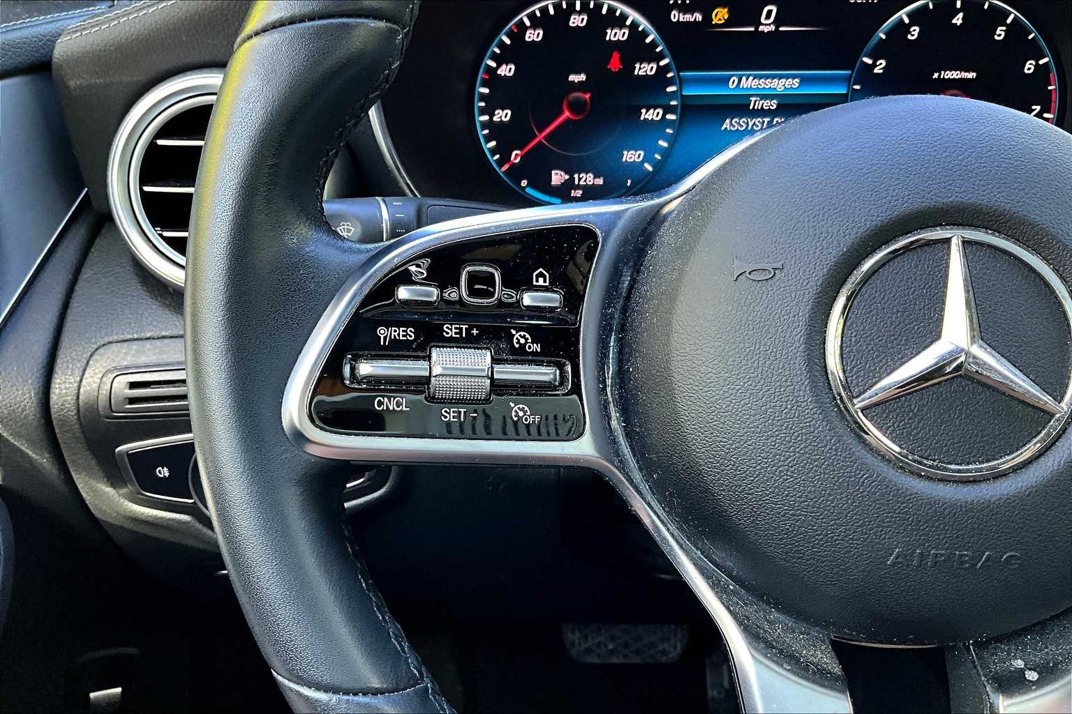 Thumbnail: 2023 Mercedes-Benz GLC - 25