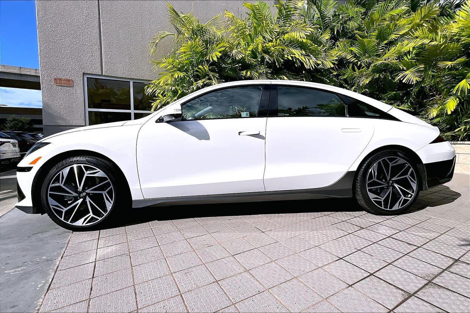 Thumbnail: 2025 Hyundai Ioniq 6 - 4