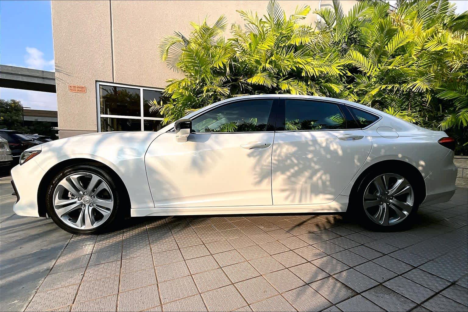 Thumbnail: 2023 Acura TLX - 4