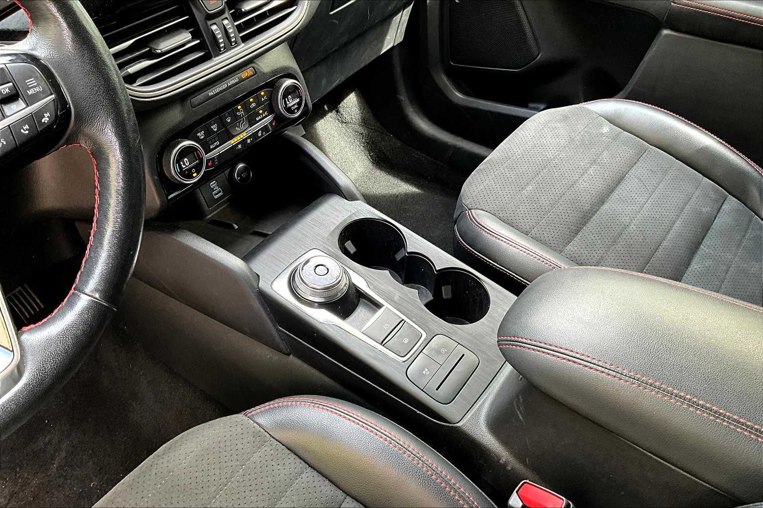 Thumbnail: 2021 Ford Escape - 17