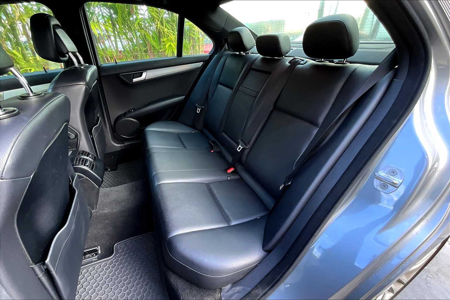 Thumbnail: 2012 Mercedes-Benz C-Class - 30