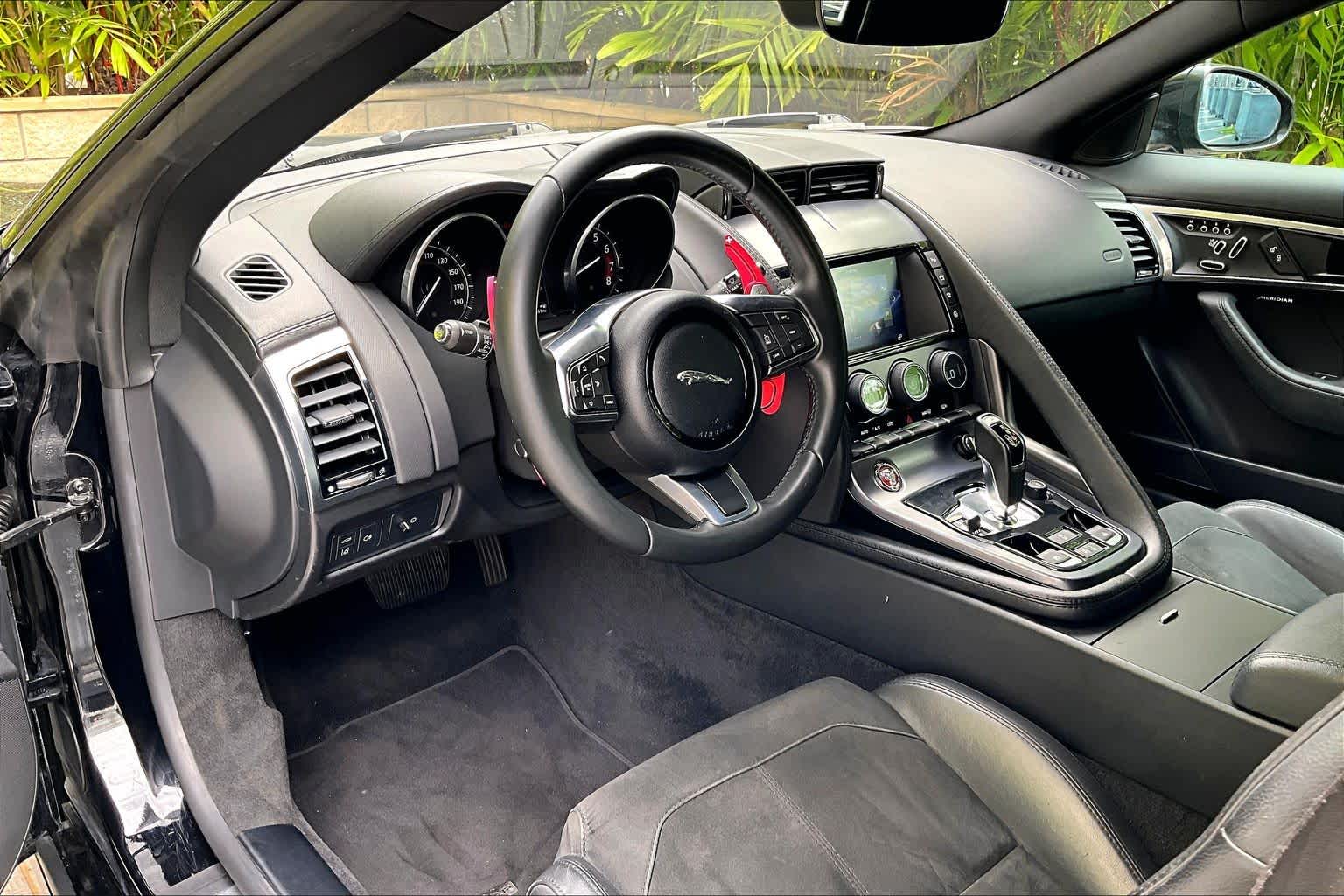 Thumbnail: 2018 Jaguar F-Type - 3