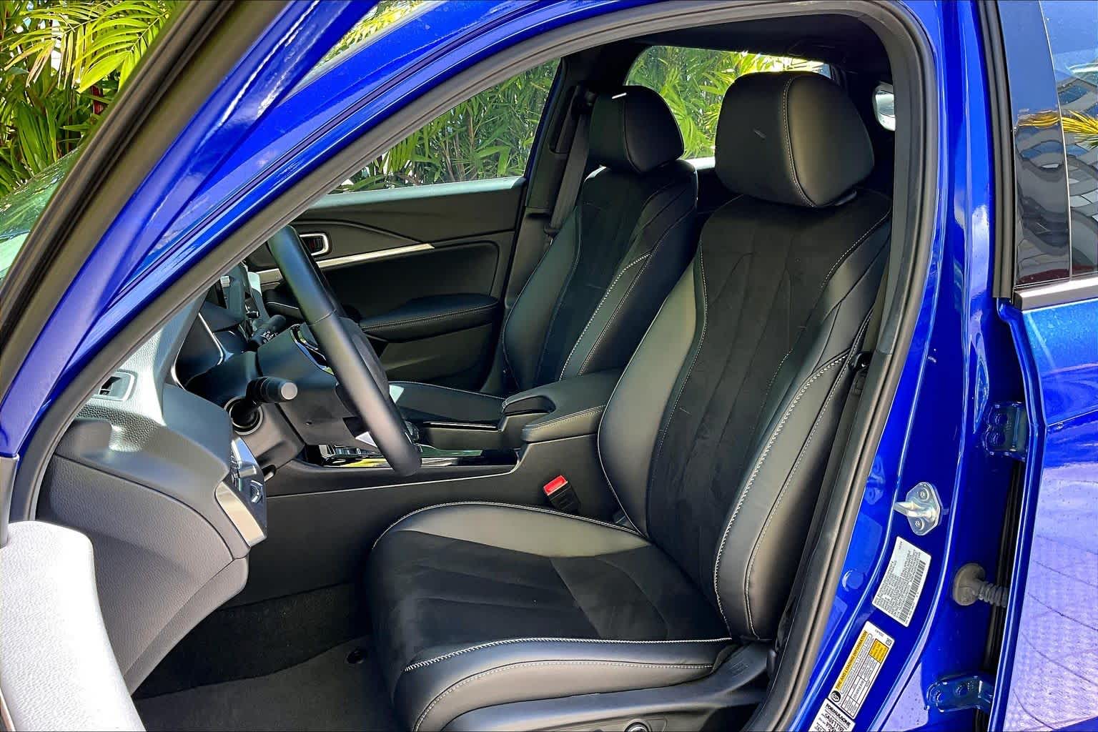 Thumbnail: 2025 Acura Integra - 12