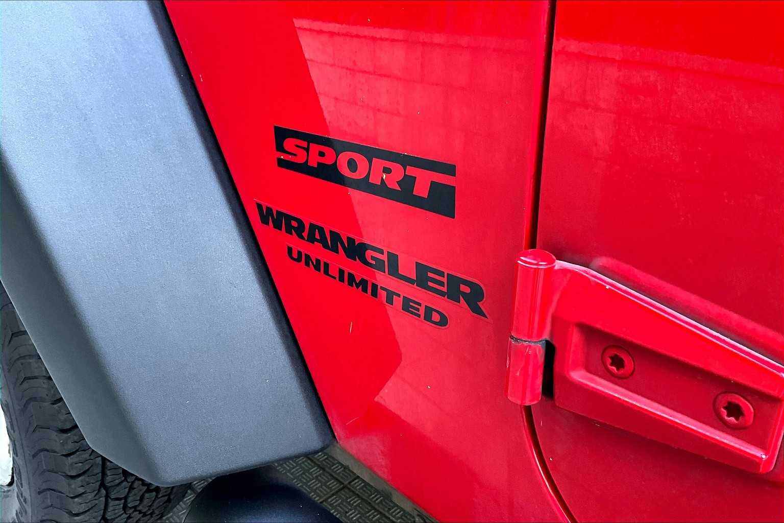 Thumbnail: 2017 Jeep Wrangler - 8