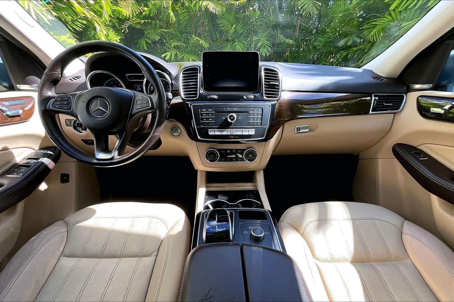 Thumbnail: 2017 Mercedes-Benz GLE - 11