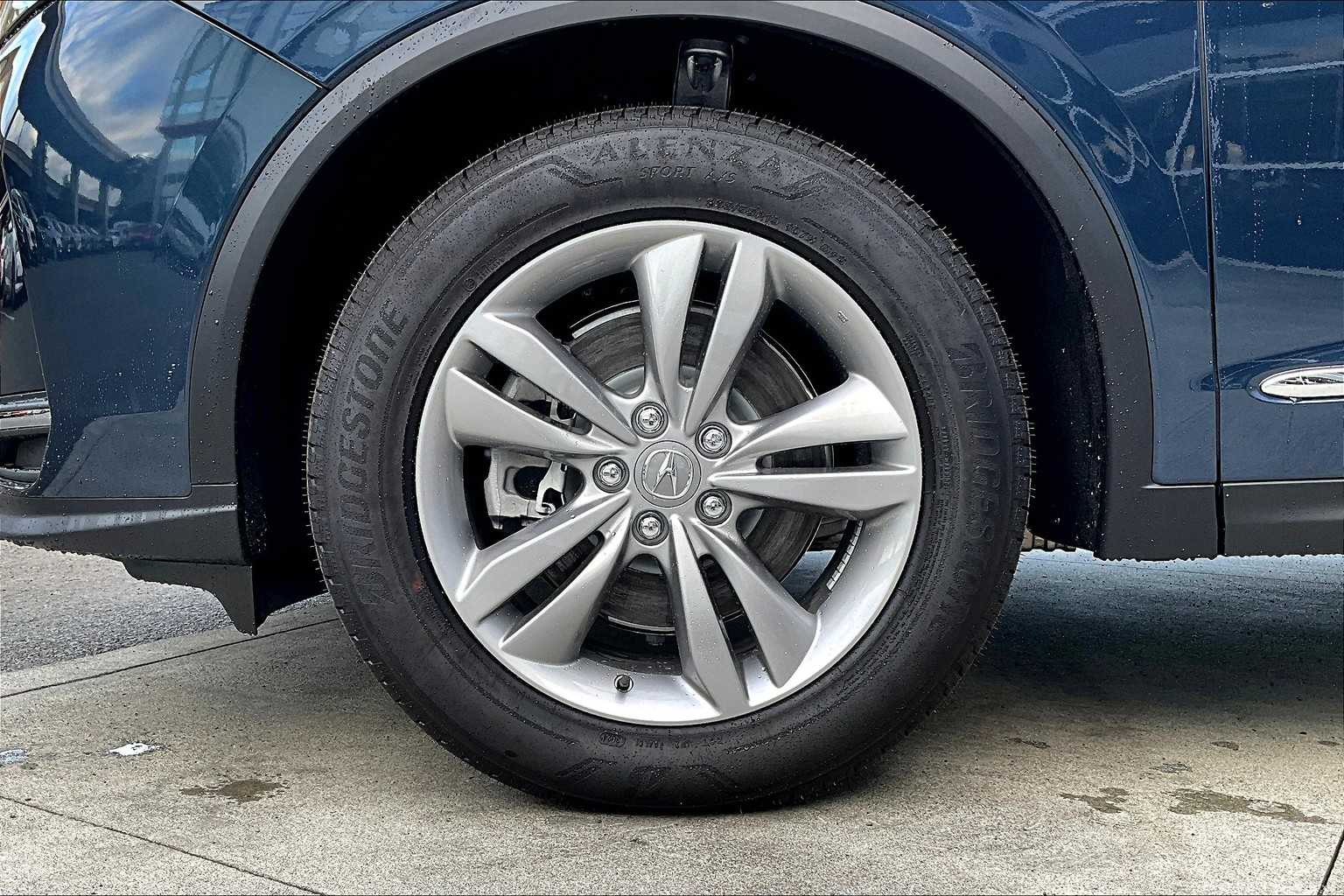 Thumbnail: 2025 Acura MDX - 9