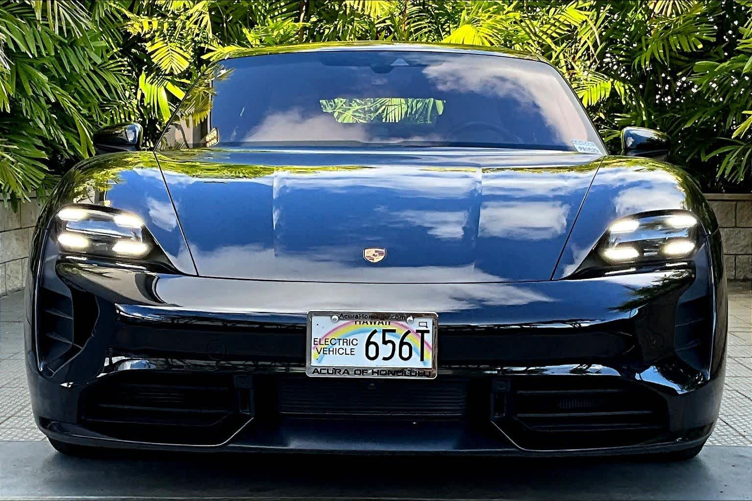 Thumbnail: 2020 Porsche Taycan - 7