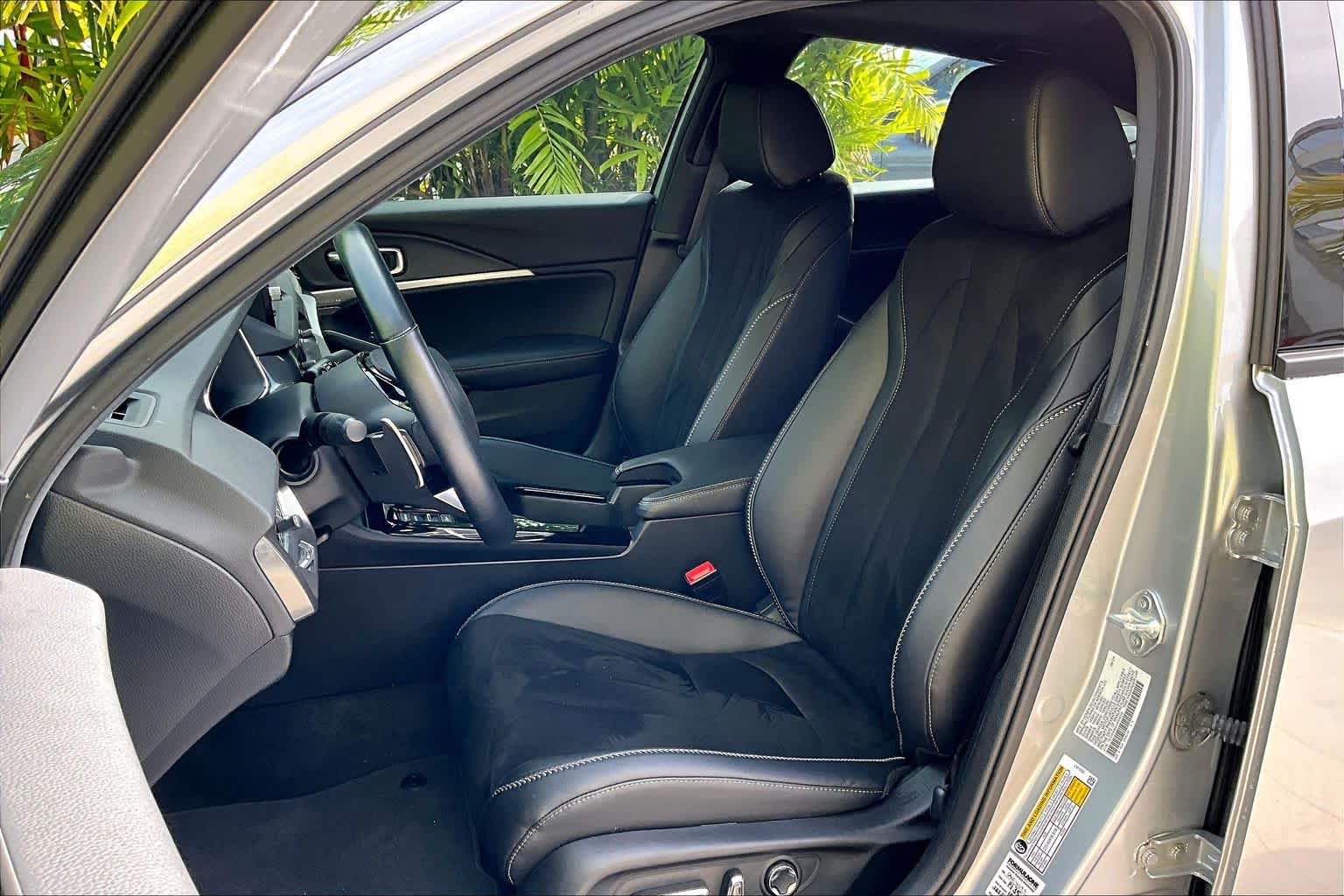 Thumbnail: 2025 Acura Integra - 12