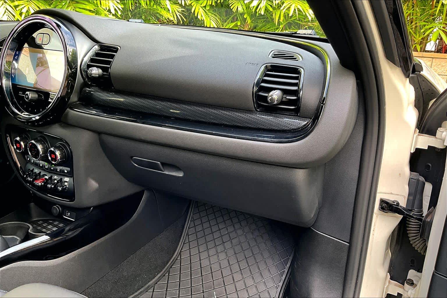 Thumbnail: 2023 MINI Cooper Clubman - 24