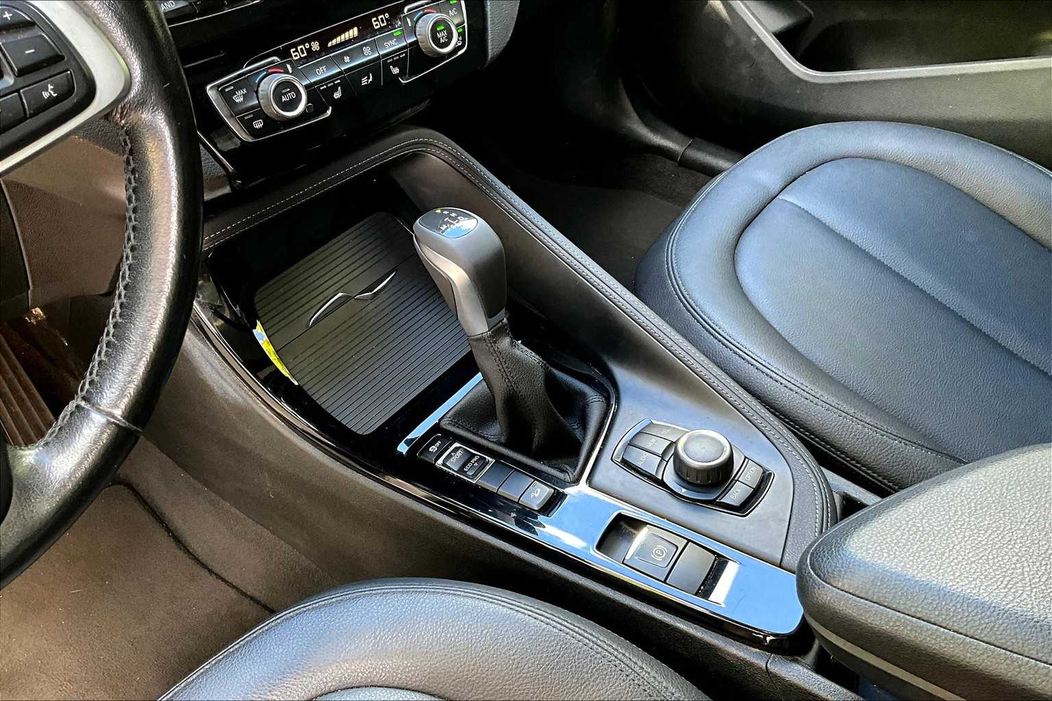 Thumbnail: 2016 BMW X1 - 17