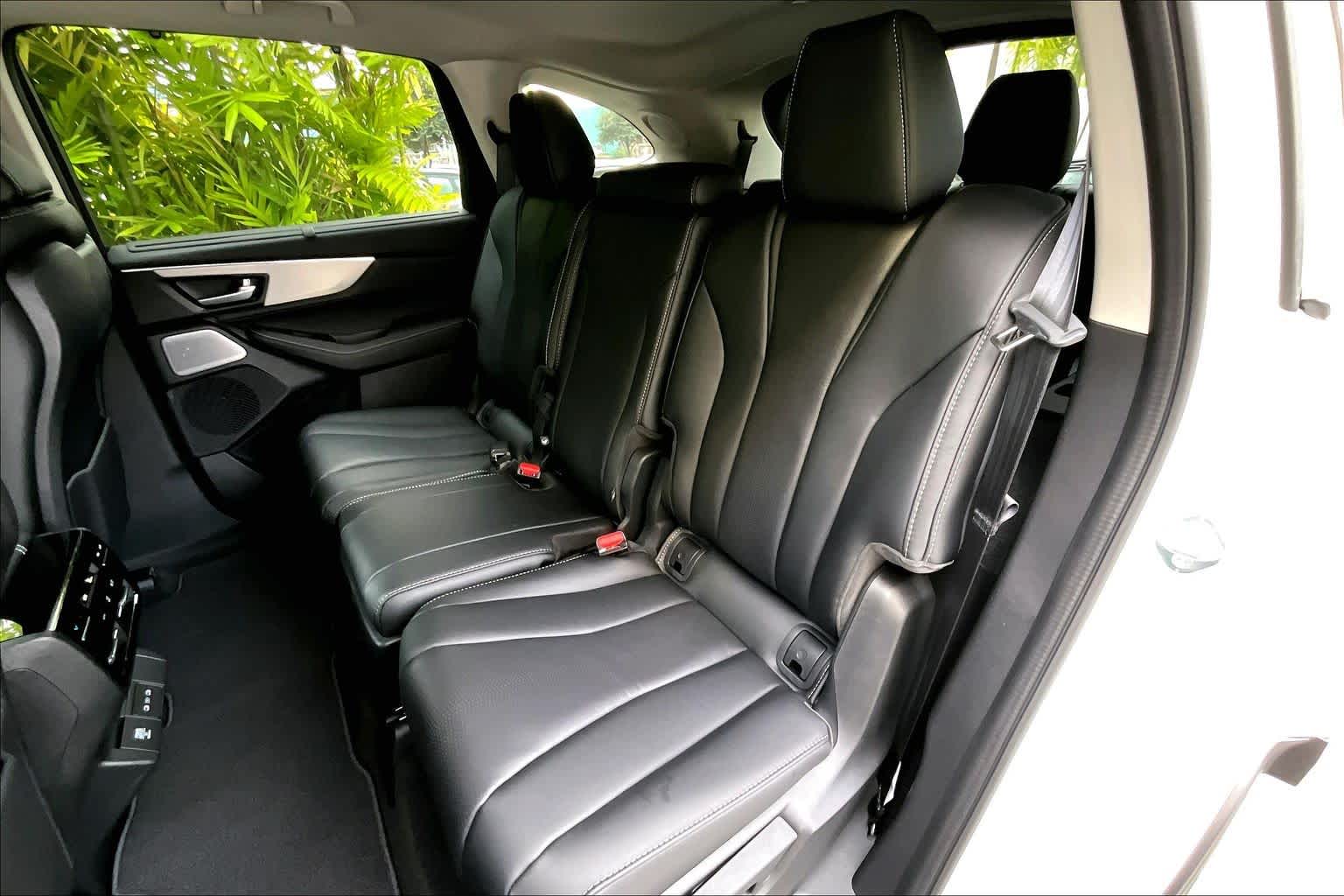 Thumbnail: 2026 Acura MDX - 14