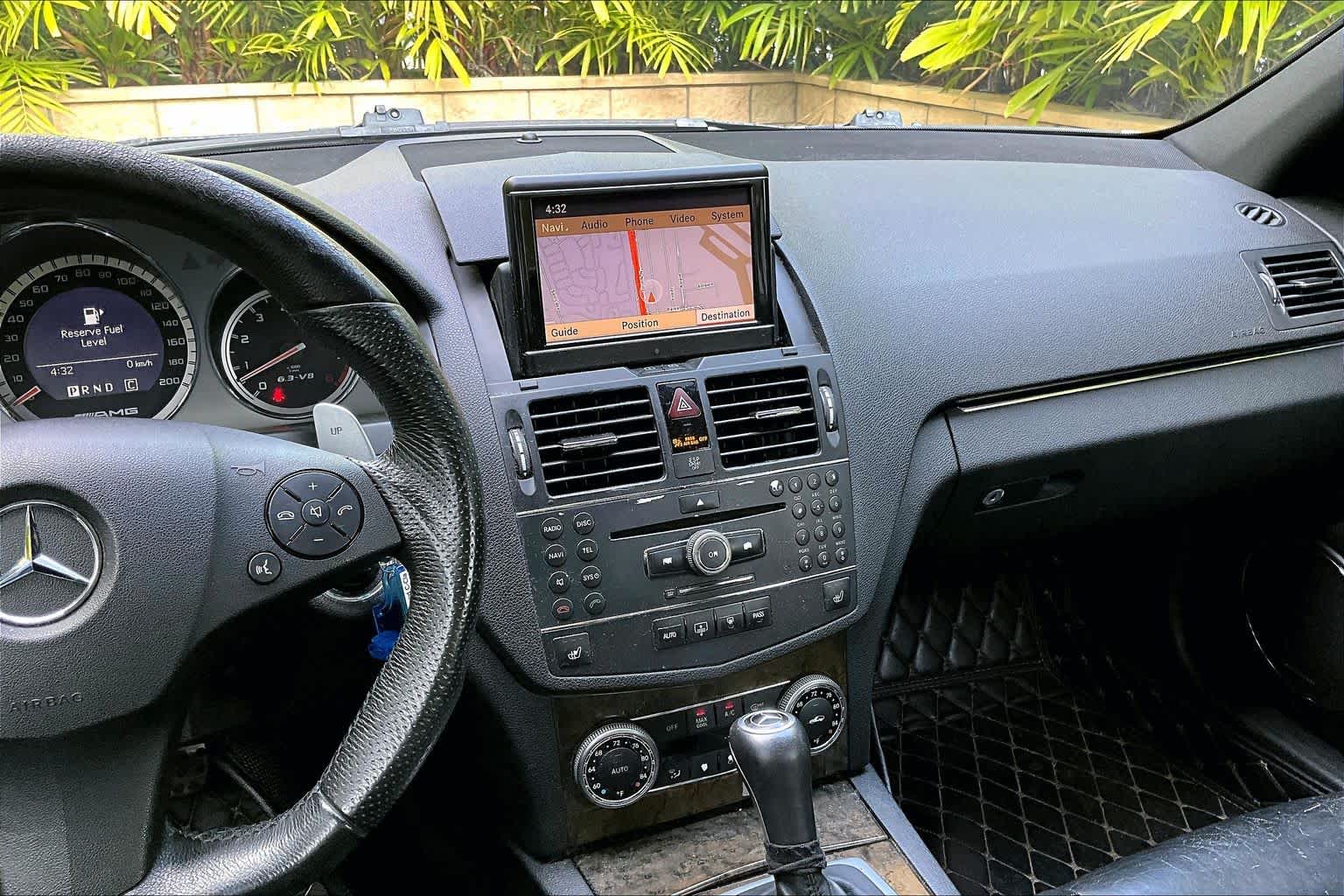 Thumbnail: 2009 Mercedes-Benz C-Class - 16
