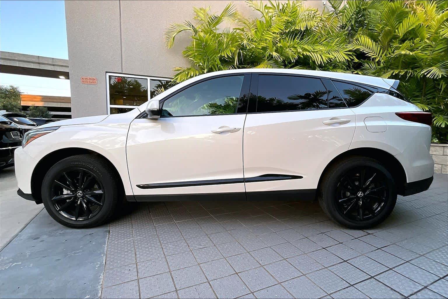 Thumbnail: 2025 Acura RDX - 4