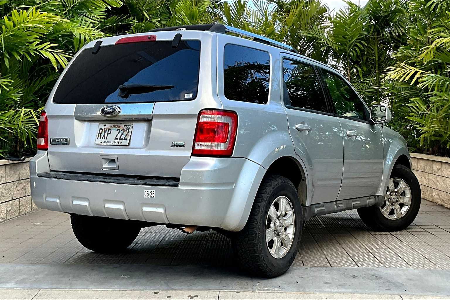 Thumbnail: 2010 Ford Escape - 23