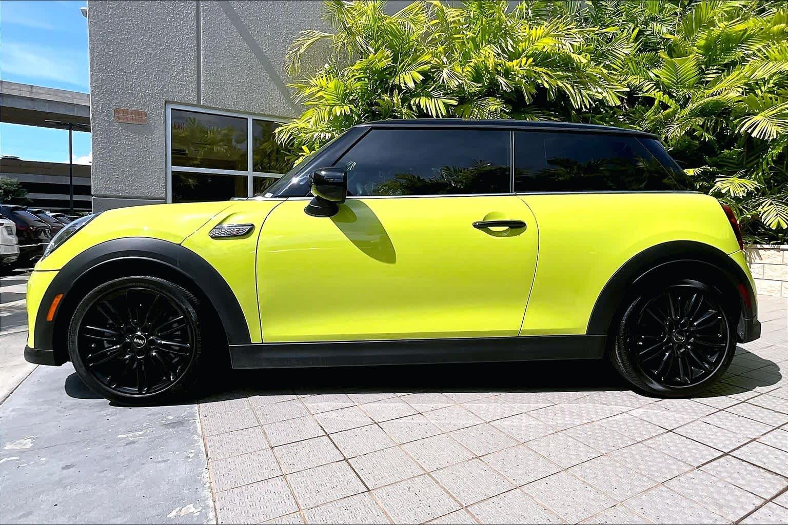 Thumbnail: 2024 MINI Cooper Hardtop - 4