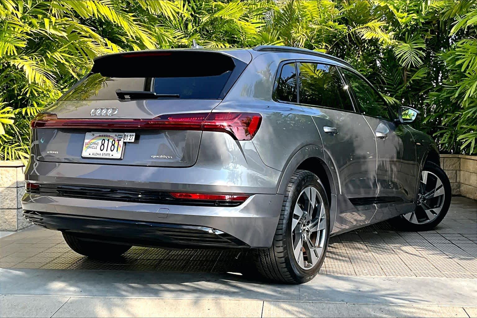 Thumbnail: 2021 Audi e-tron - 23