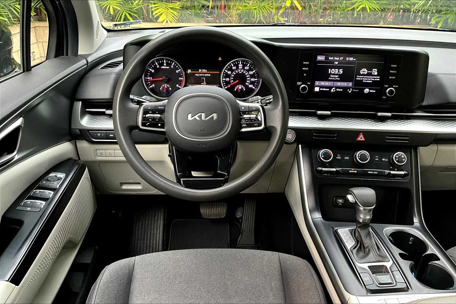 Thumbnail: 2022 Kia Carnival - 15