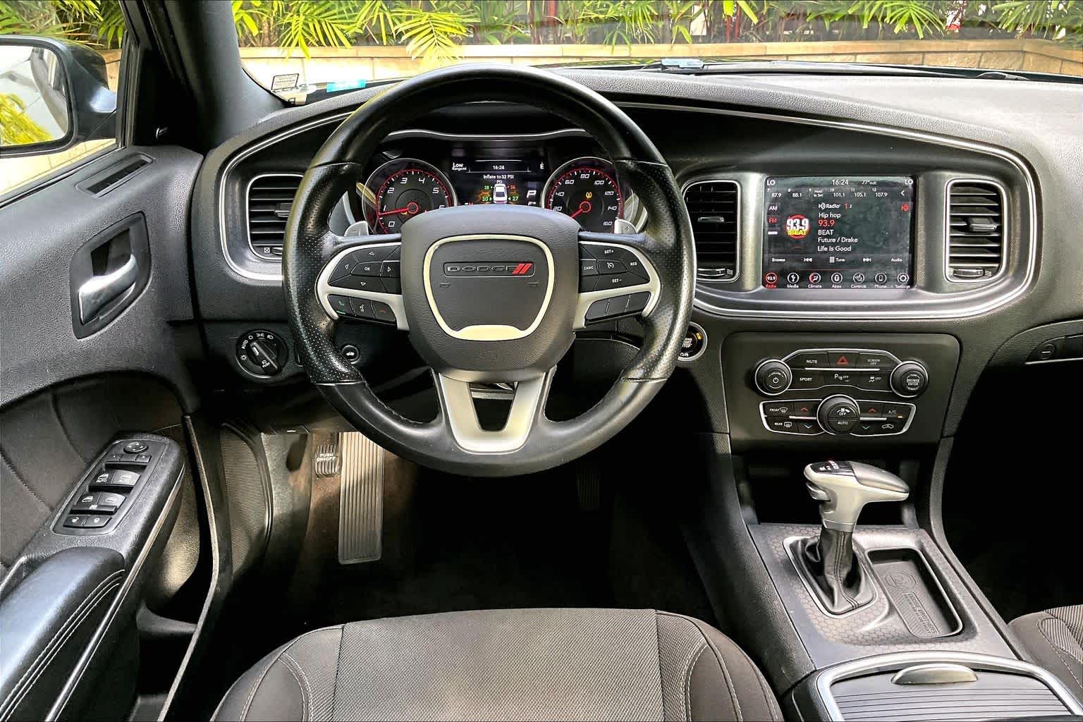 Thumbnail: 2018 Dodge Charger - 15