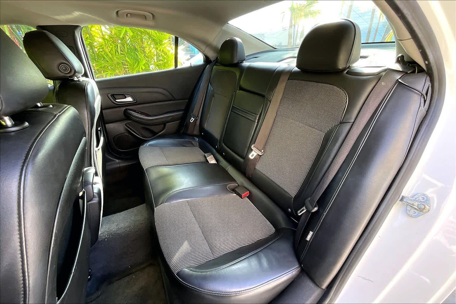 Thumbnail: 2013 Chevrolet Malibu - 30