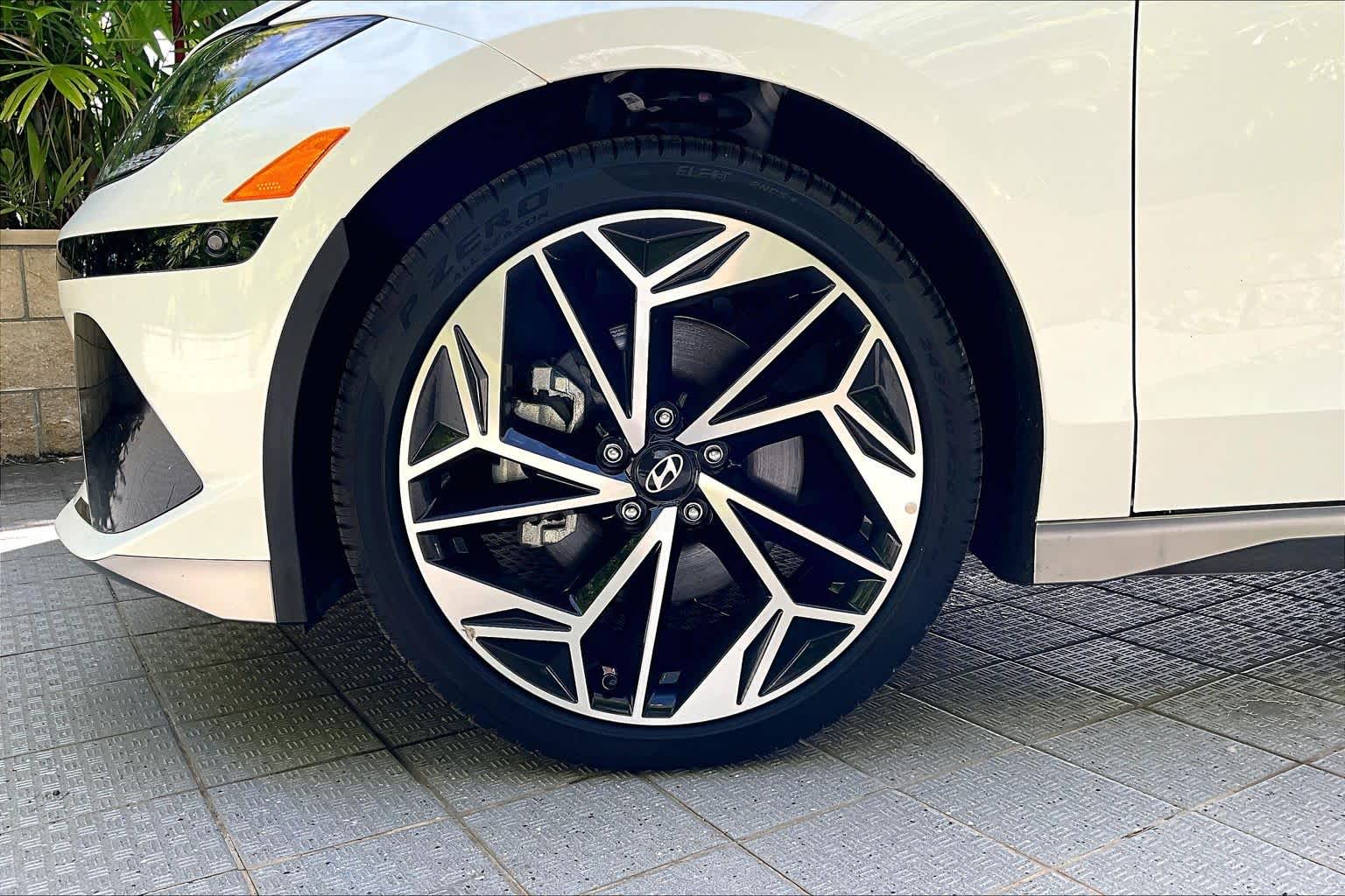 Thumbnail: 2025 Hyundai Ioniq 6 - 9