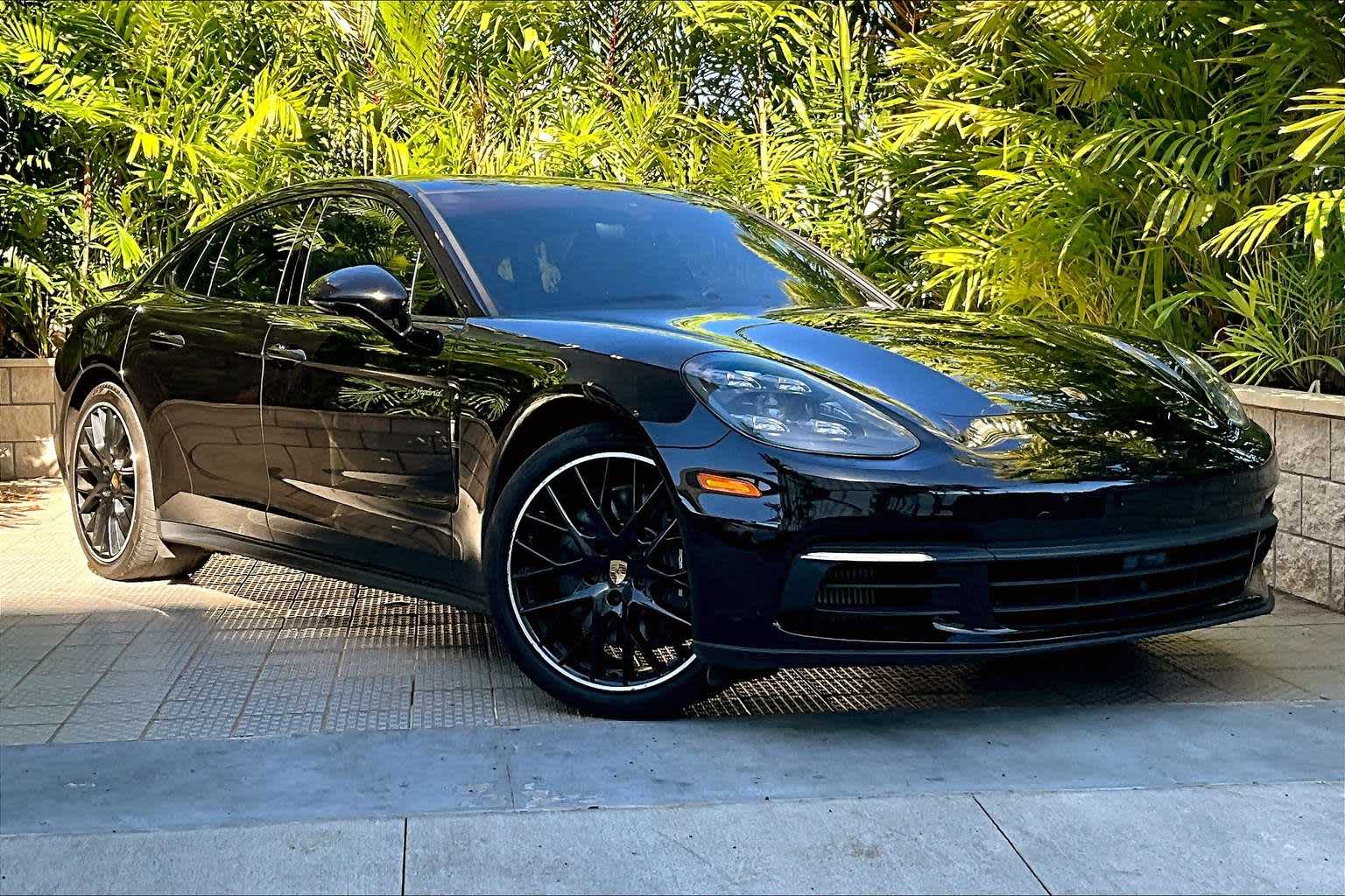 Thumbnail: 2020 Porsche Panamera - 22