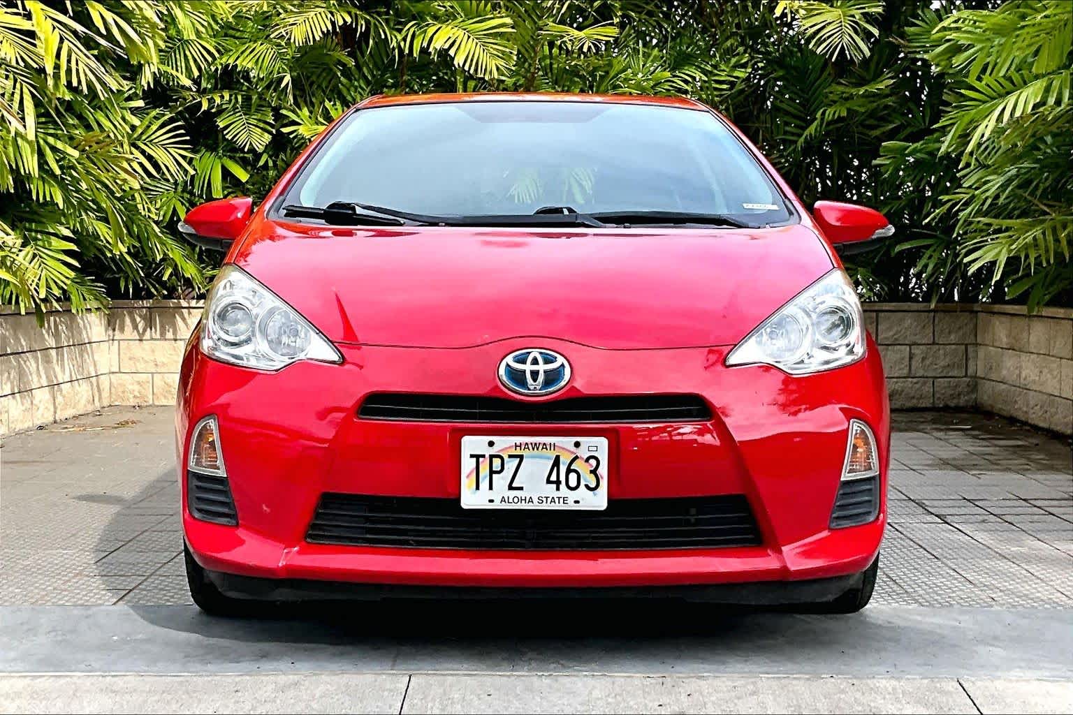 Thumbnail: 2012 Toyota Prius c - 7