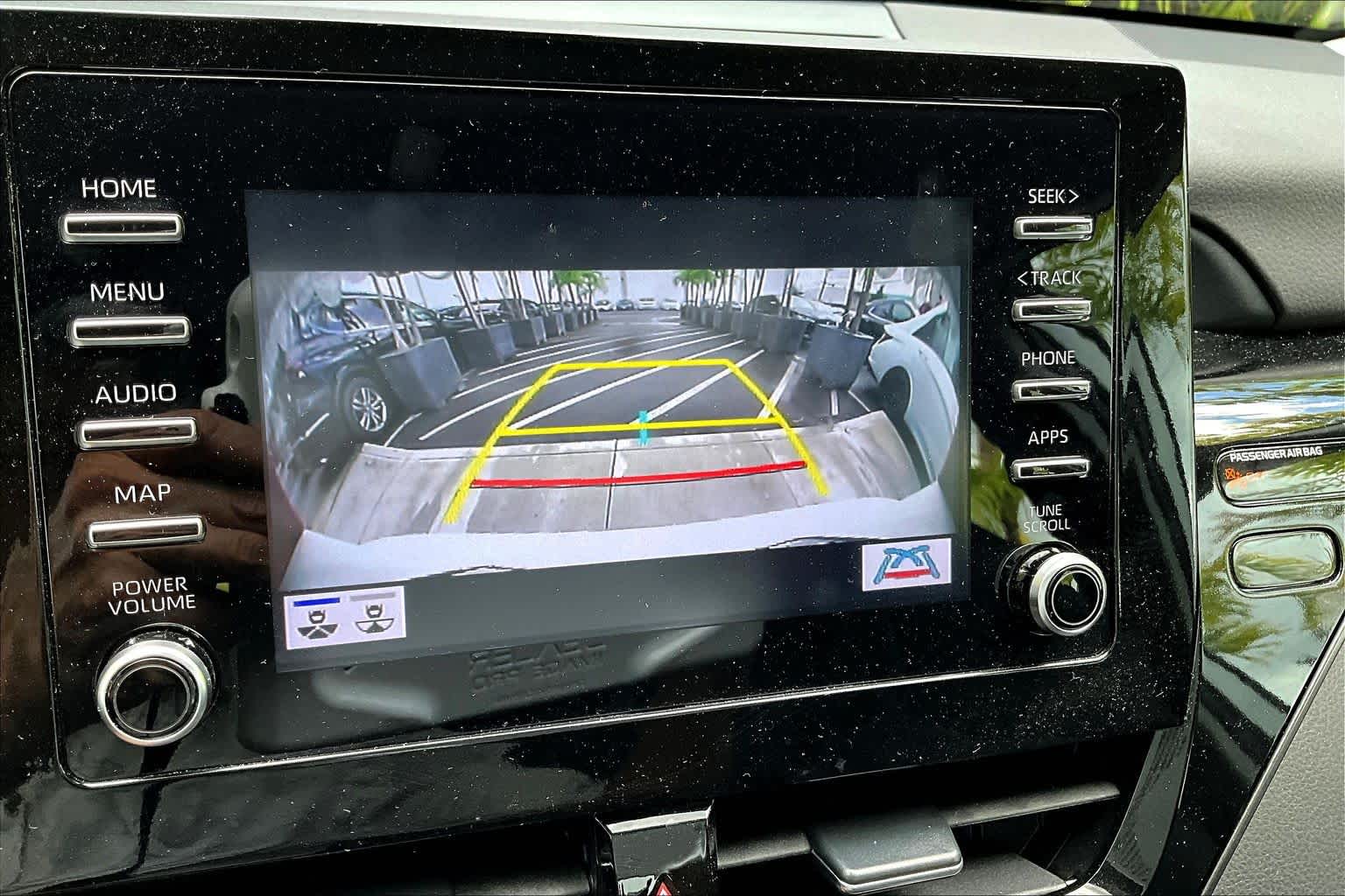 Thumbnail: 2022 Toyota Camry - 27