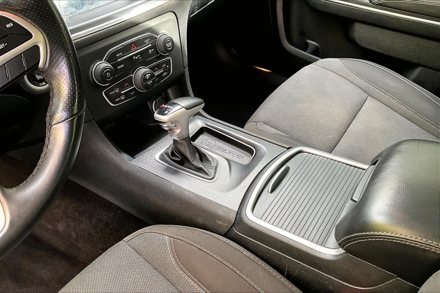 Thumbnail: 2018 Dodge Charger - 17