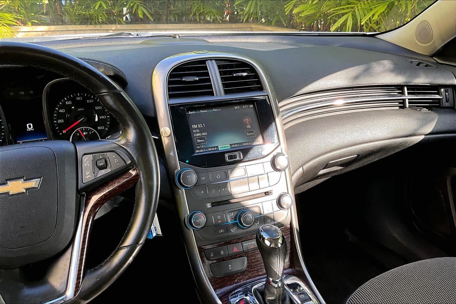 Thumbnail: 2013 Chevrolet Malibu - 16