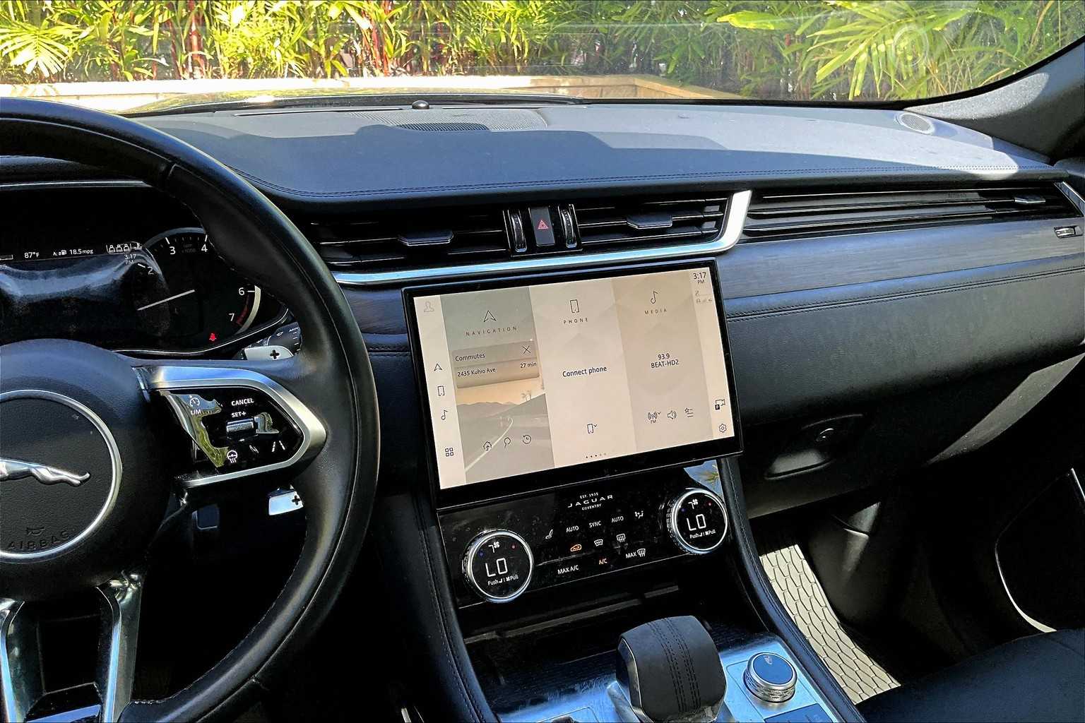 Thumbnail: 2022 Jaguar F-Pace - 10