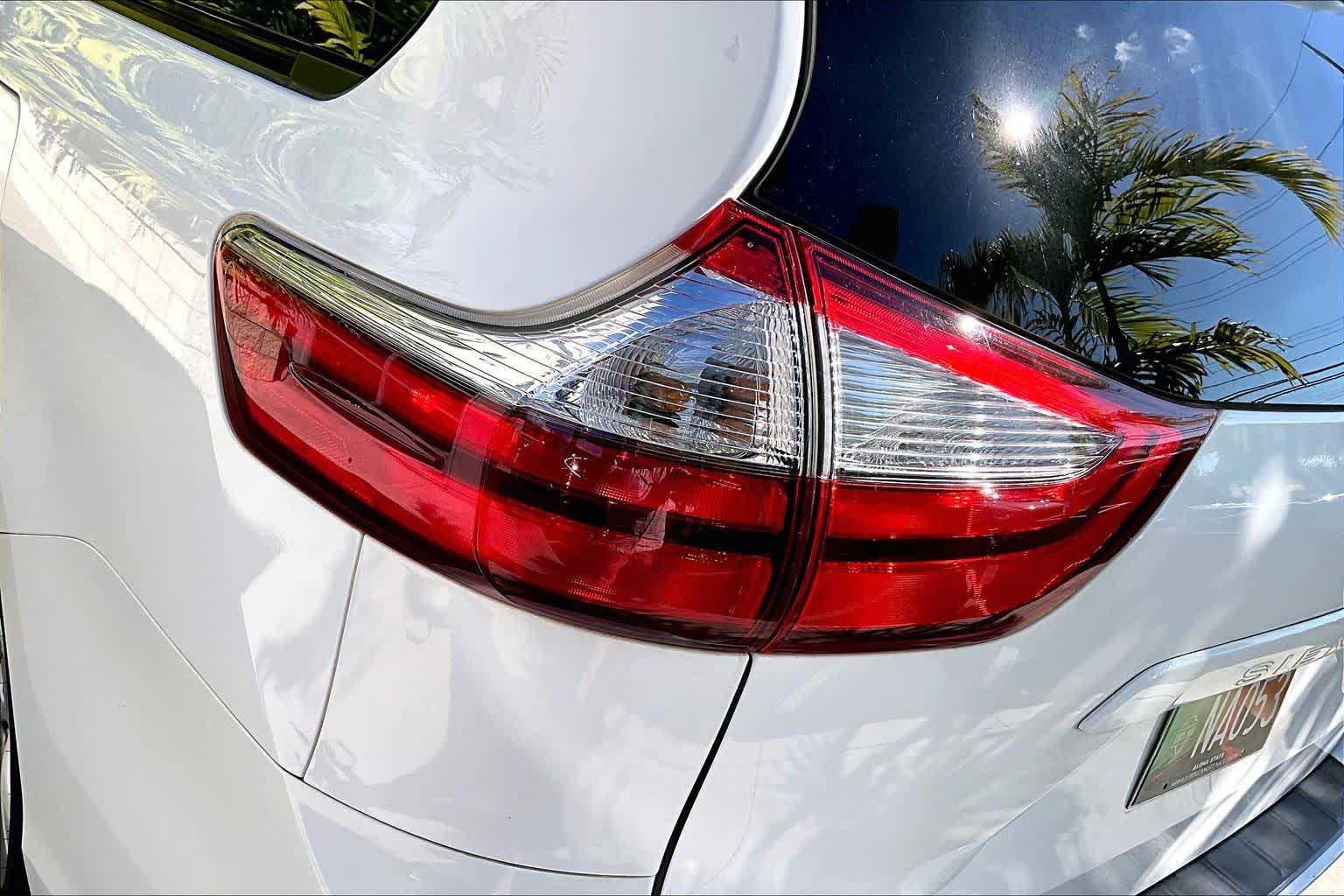 Thumbnail: 2016 Toyota Sienna - 33