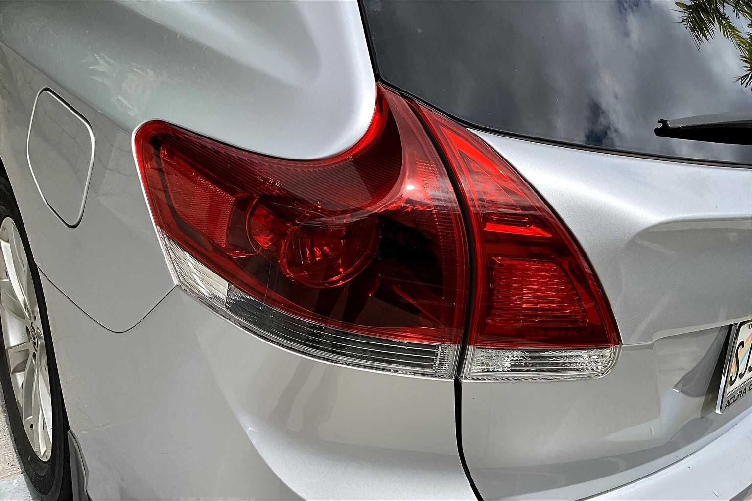 Thumbnail: 2014 Toyota Venza - 32