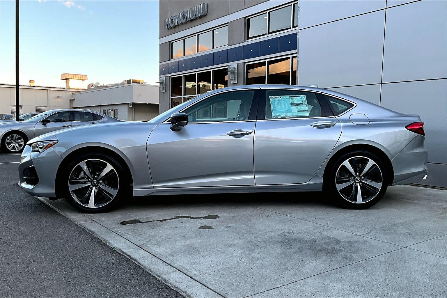 Thumbnail: 2025 Acura TLX - 4