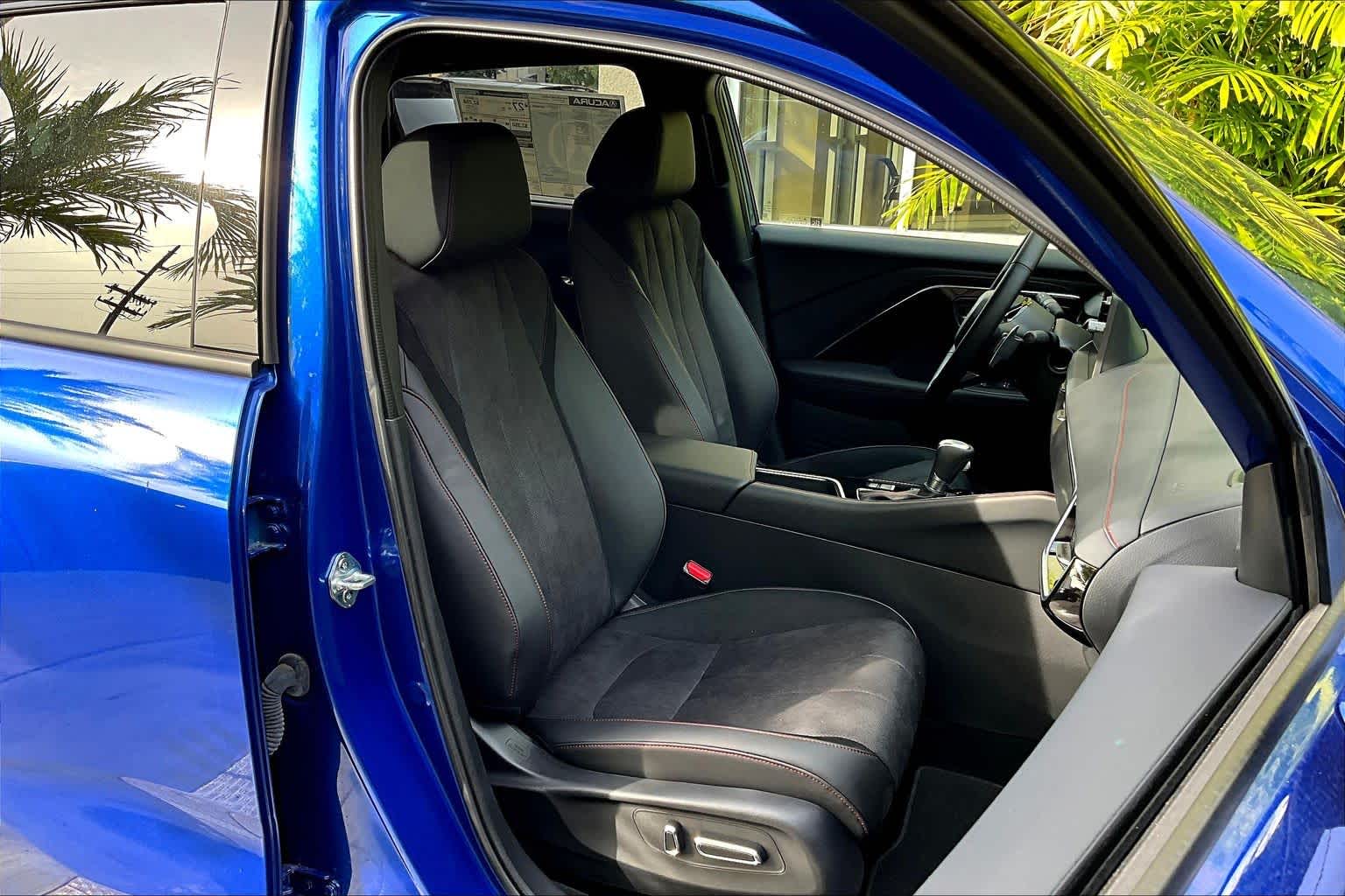 Thumbnail: 2025 Acura ADX - 15