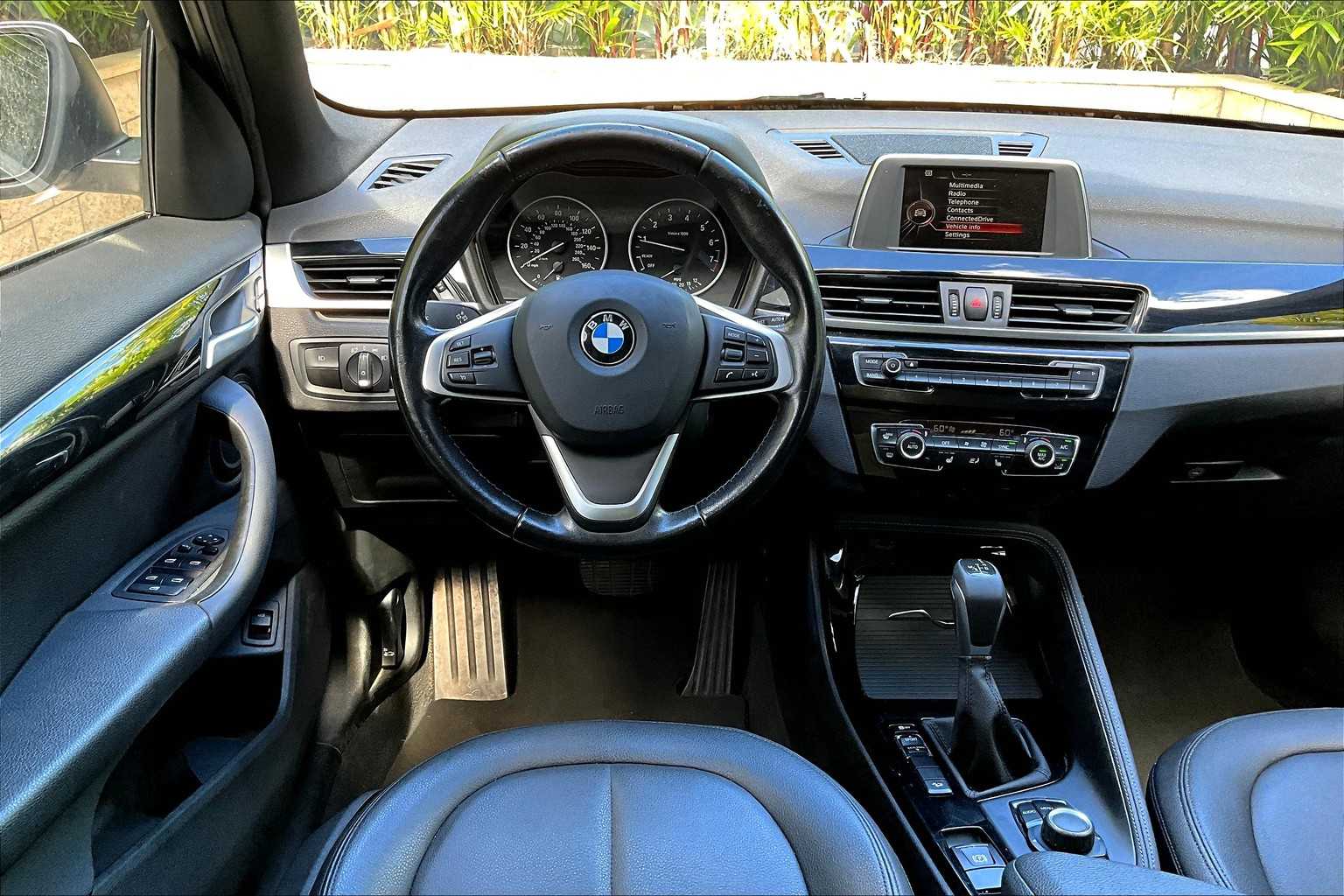 Thumbnail: 2016 BMW X1 - 15