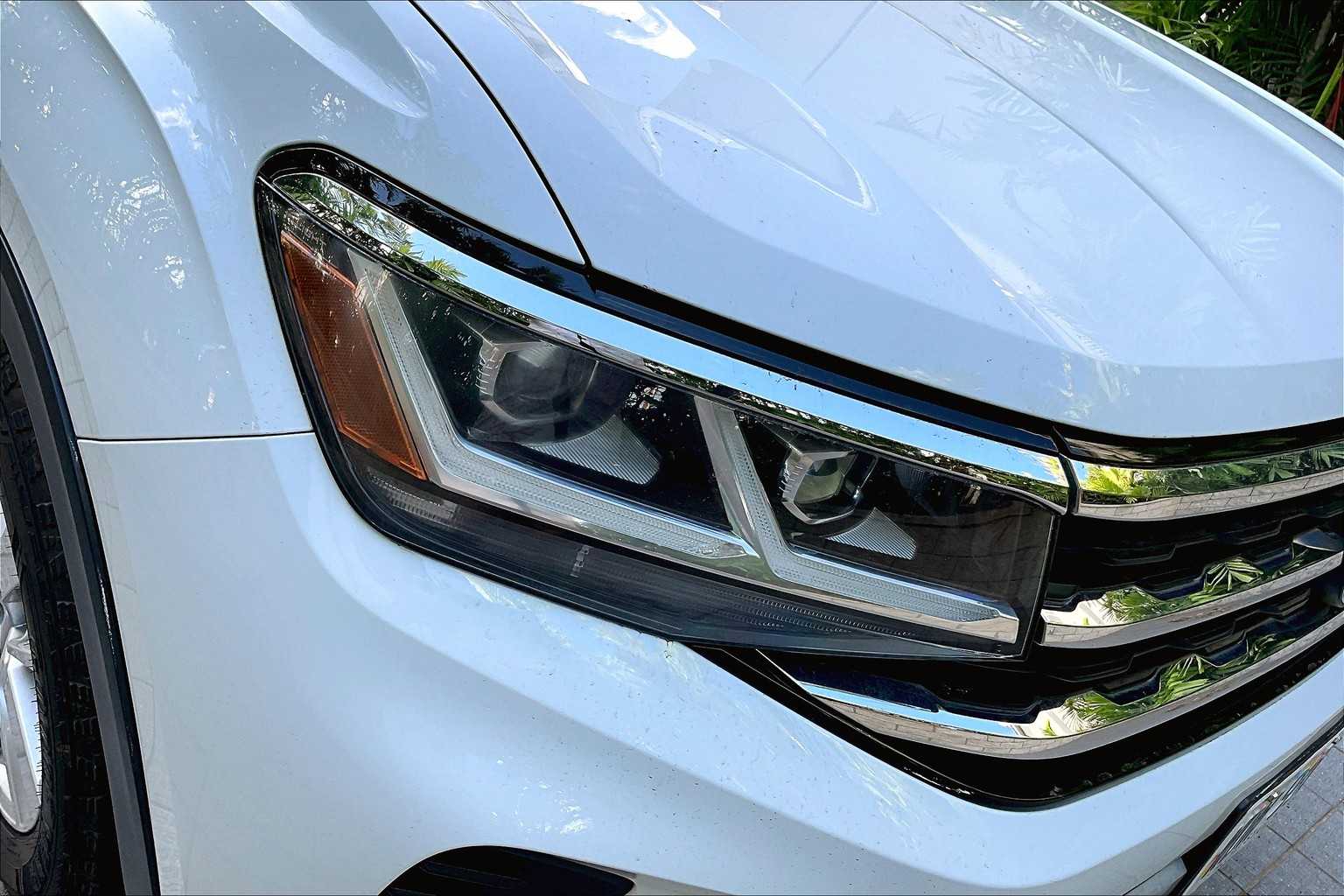 Thumbnail: 2021 Volkswagen Atlas - 32
