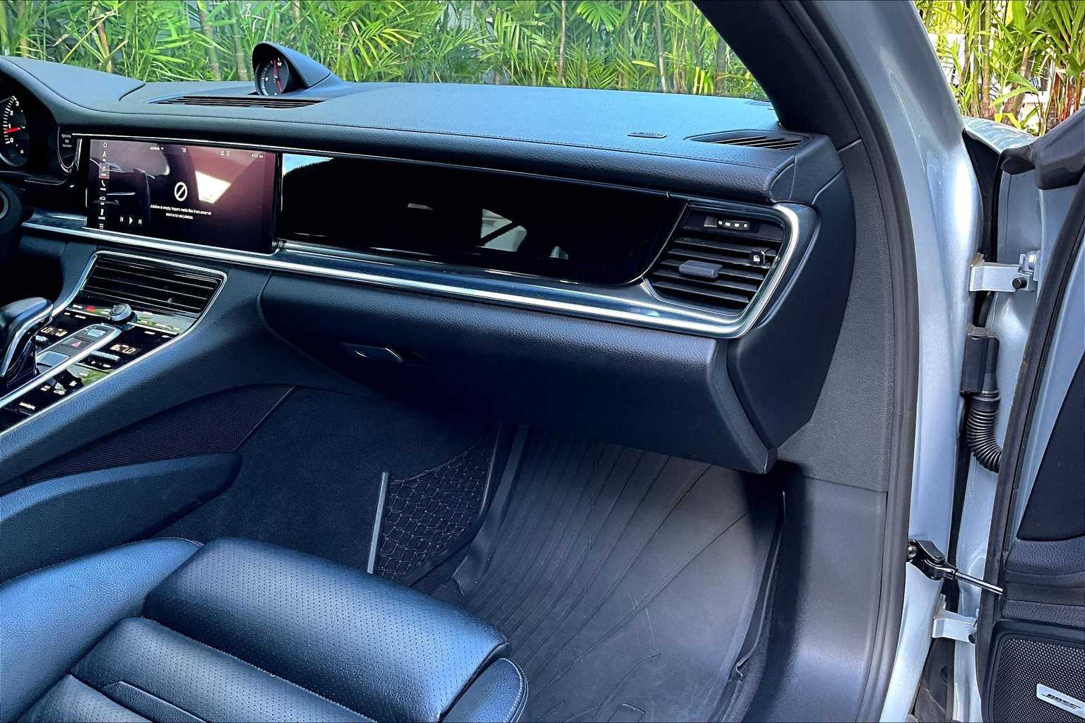 Thumbnail: 2018 Porsche Panamera - 23