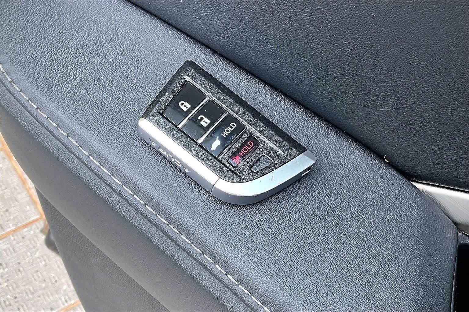 Thumbnail: 2023 Acura MDX - 20