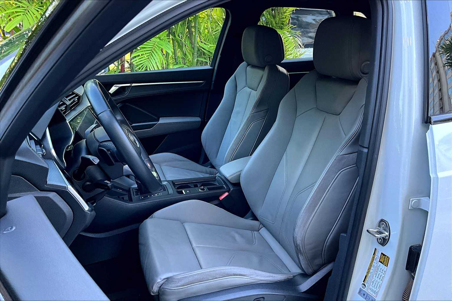Thumbnail: 2021 Audi Q3 - 12