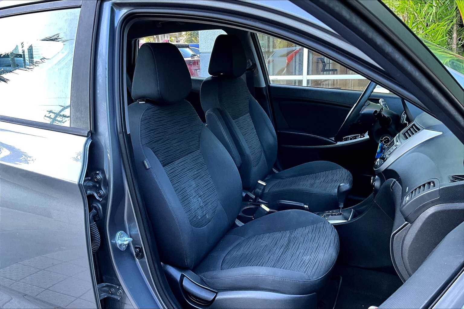 Thumbnail: 2016 Hyundai Accent - 13